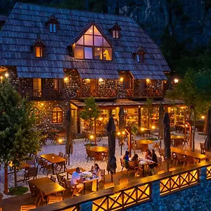 4* Hotel Restaurant Alpet