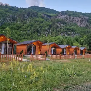 2* Pensión Alpinehouse