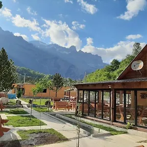 4* Hotel Jezerca